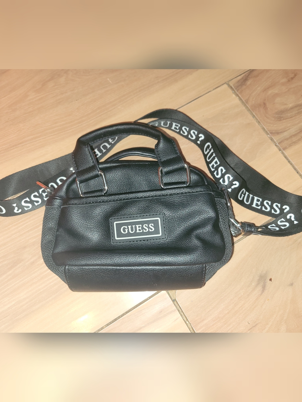 2️⃣for💲125‼️GUESS Black Logo Crossbody Bag